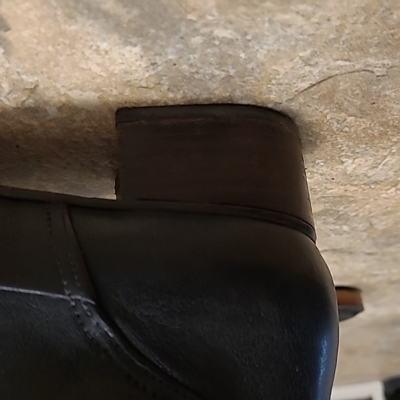 Vialis zip ankle boots with 1.5" heel - Picture 5 of 6